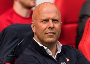 Arne Slot vindt vier maanden na vertrek bij Liverpool nieuwe functie bij UEFA