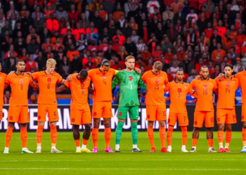 Oranje-international krijgt keiharde kritiek: ‘Wat een ezel!’