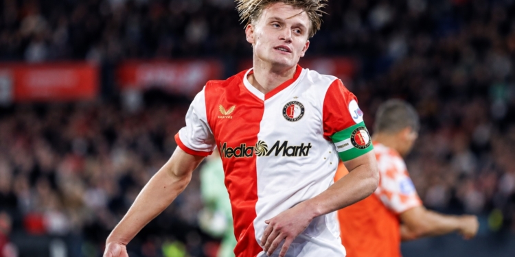 Sem Steijn wordt gelinkt aan opvallende transfer naar rivaal